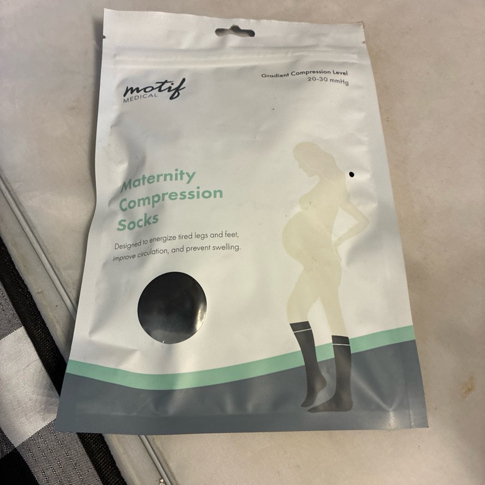 Motif maternity compression socks